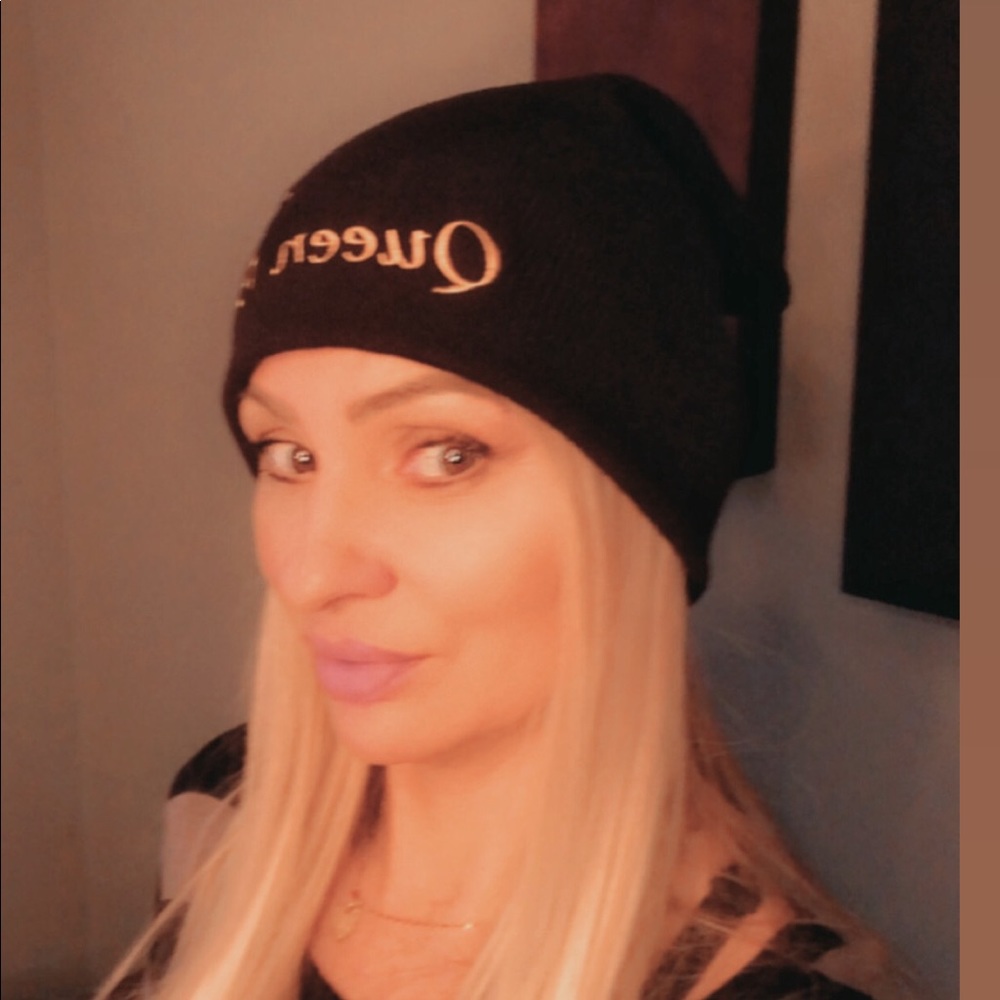 My Queen B toques (2ways to be worn slouchy or rolled)
